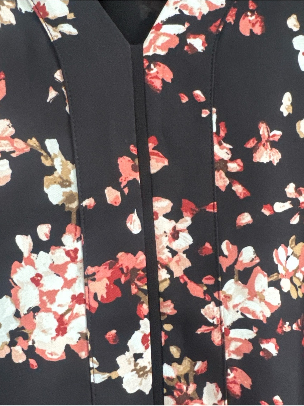 White House Black Market Sleeveless Floral V Neck Top Tank Shirt Petite 2 P - Picture 4 of 10